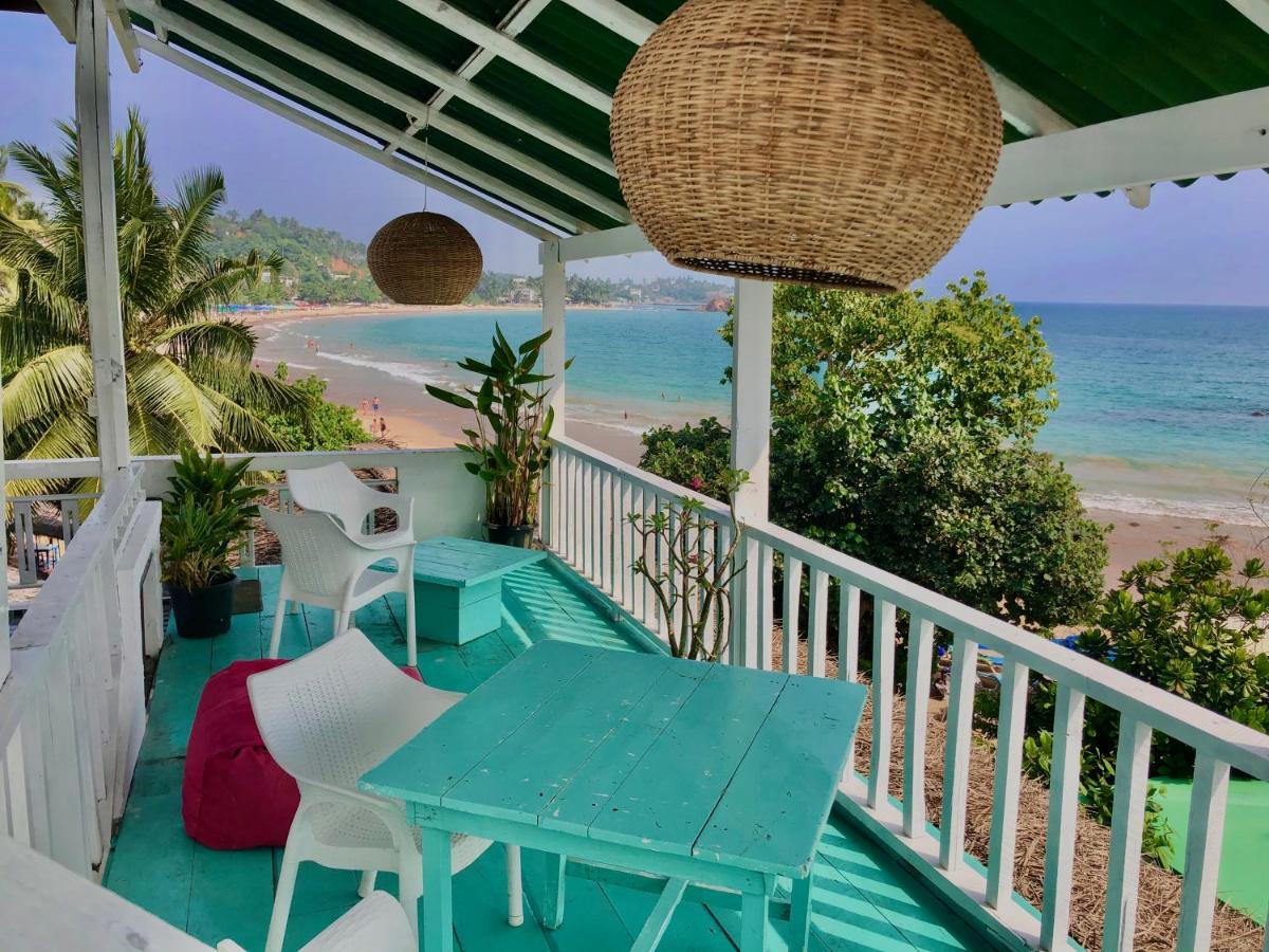 Surf Bar Mirissa Hotell Eksteriør bilde